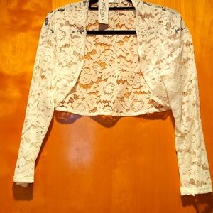 NWT, Lace Bolero Shrug